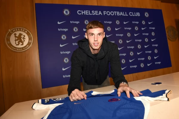 Chelsea sign Cole Palmer